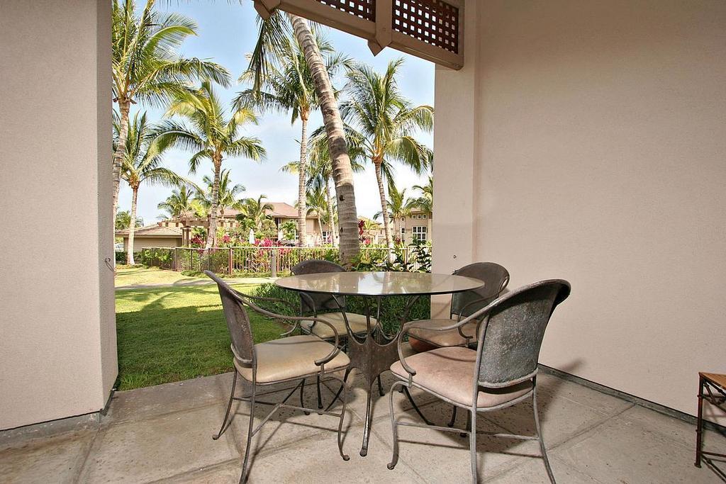 Aston Waikoloa Colony Villas Room photo